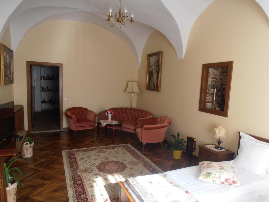 Gothic House Lägenhet Sibiu Exteriör bild